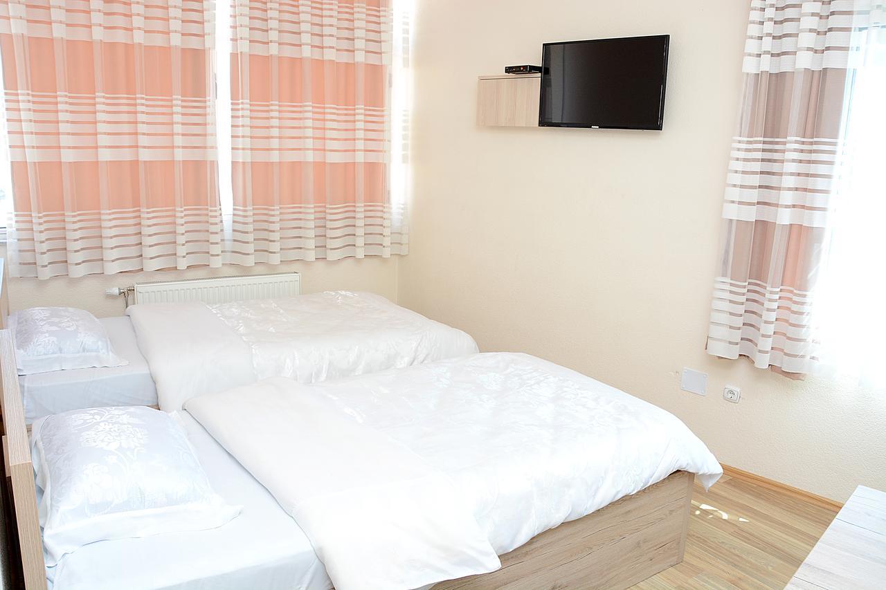 Bolero Hotel Ferizaj Eksteriør bilde