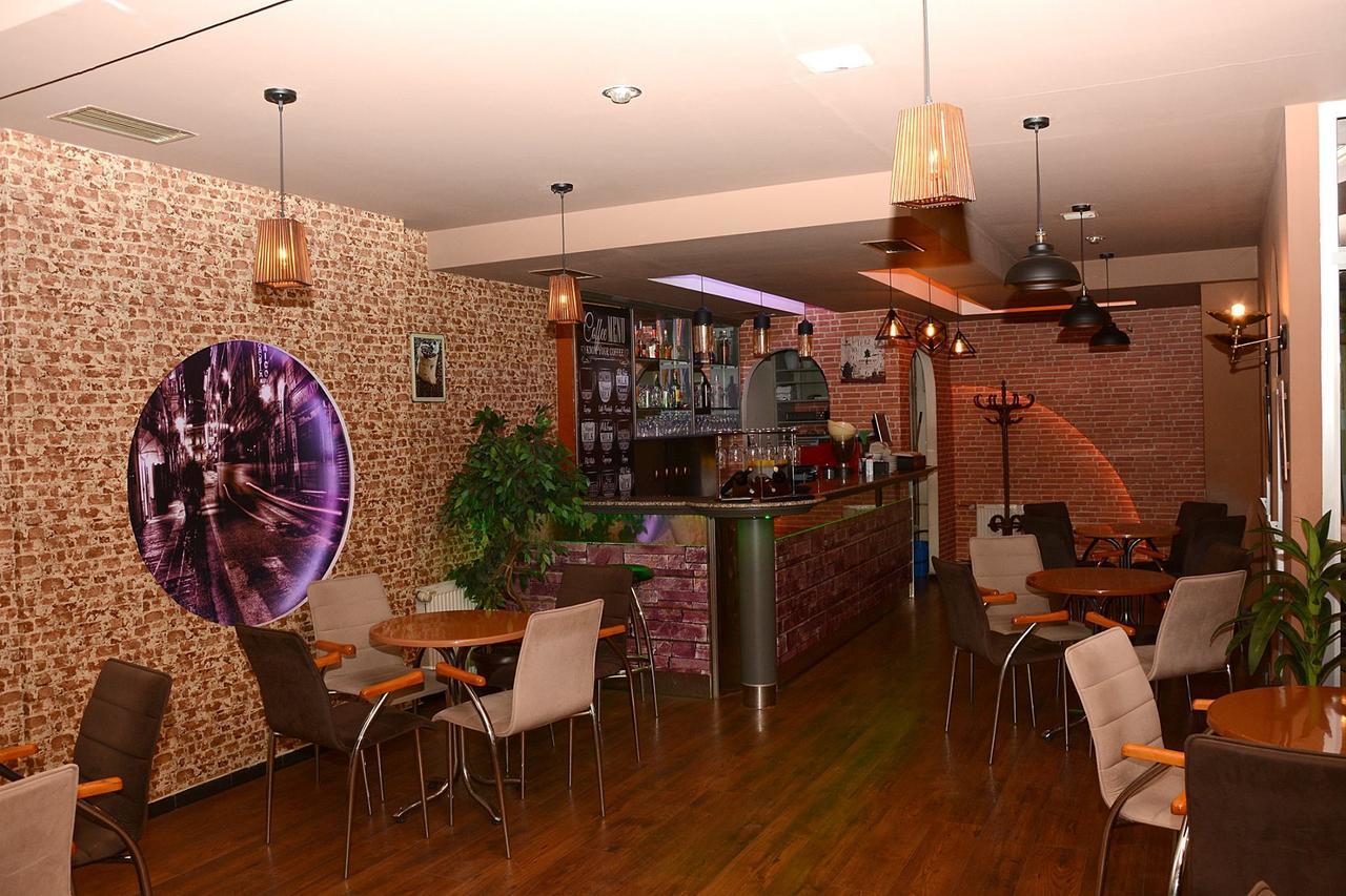 Bolero Hotel Ferizaj Eksteriør bilde